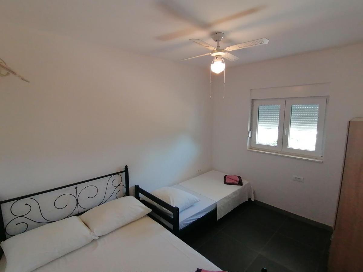 Villa Marta 3 Bedrooms, 2 Baths And Pool Каштель-Штафилич Экстерьер фото