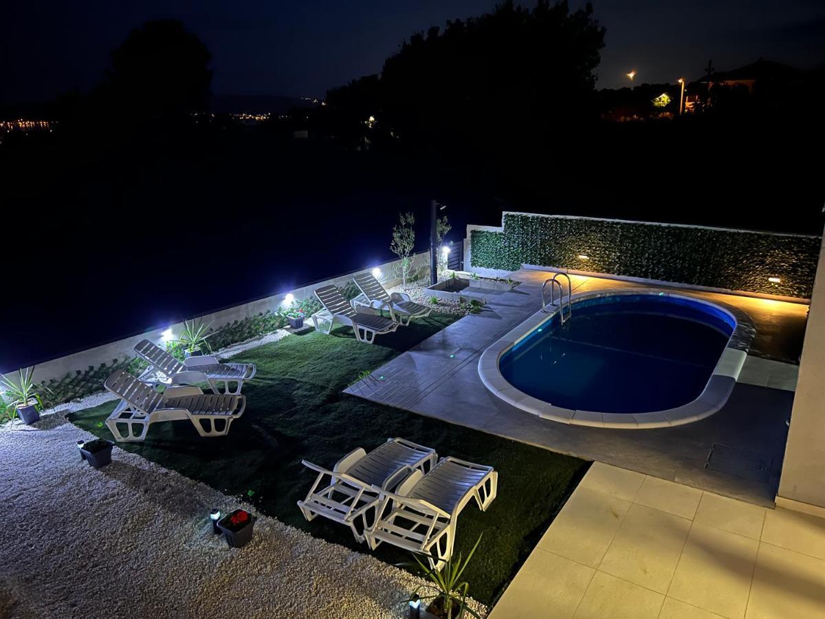 Villa Marta 3 Bedrooms, 2 Baths And Pool Каштель-Штафилич Экстерьер фото